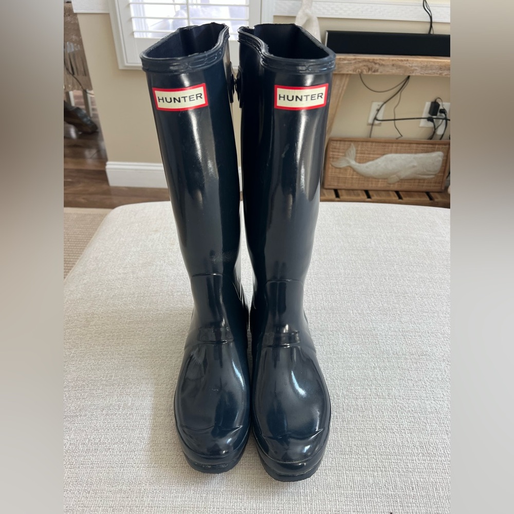 Hunter Navy Glossy Boots